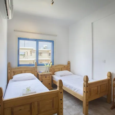 How To Rent Your Own Villa With Fantastic Private Pool, Ayia Napa Villa 1368 Vilă *