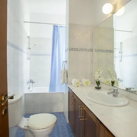 Вилла How To Rent Your Own Villa With Fantastic Private Pool, Ayia Napa Villa 1368